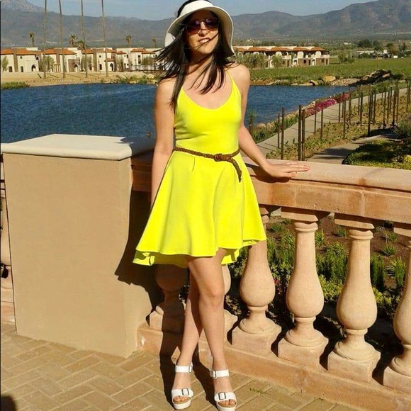 Meet your Posher, Raquel - Picture 1 of 1